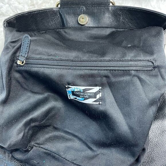 CYNTHIA ROWLEY BLACK LEATHER CONVERTIBLE FOLD-OVER SATCHEL TOTE . - Picture 10 of 12